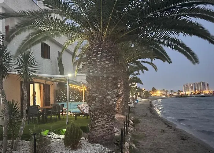 En El Mar * לה מנגה דל מר מנור