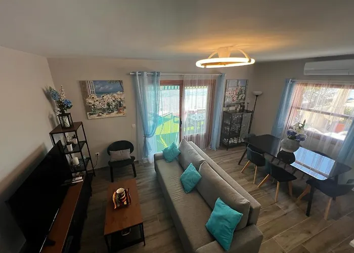 En El Mar * לה מנגה דל מר מנור