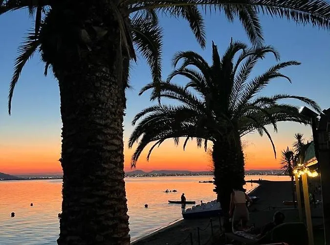 En El Mar * לה מנגה דל מר מנור