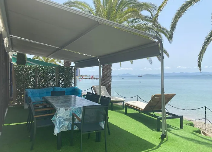 En El Mar בית נופש לה מנגה דל מר מנור